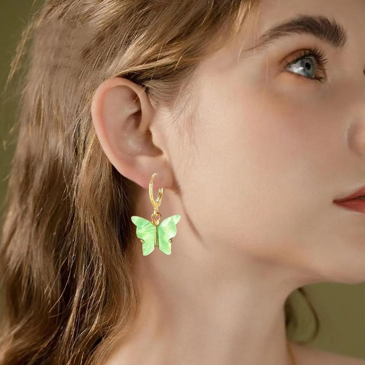 Acrylic Butterfly Hoop Huggie Earrings Alloy Colorful Butterfly Dangle Earrings for Women Necklace Set Statement Jewelry