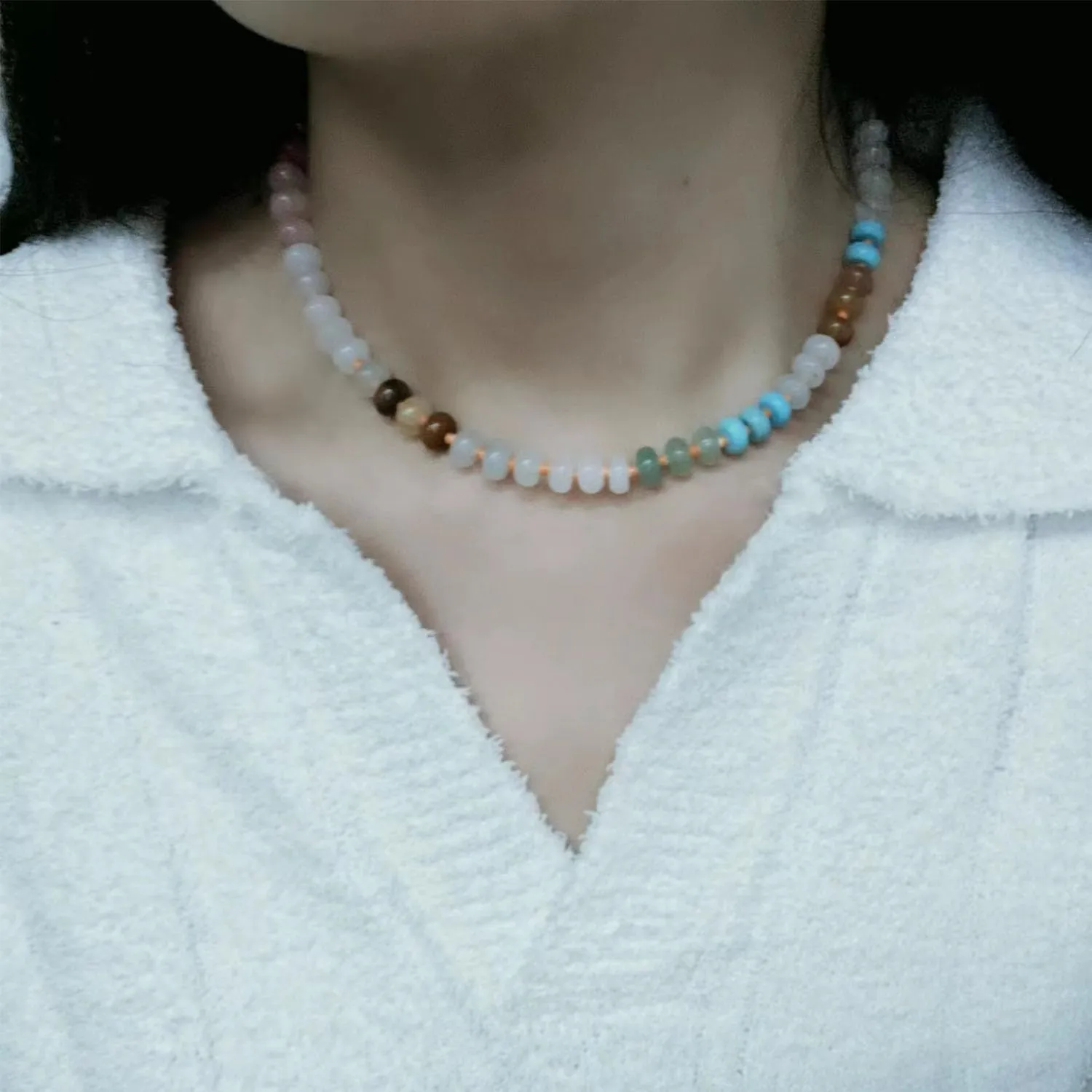 Aktully Natural Stone Beaded Necklace for Women Colorful Beads Choker Necklace Handmade Bead Necklace 14K Gold Circular Buckle Surfer Beach Necklace Summer Jewelry for Women