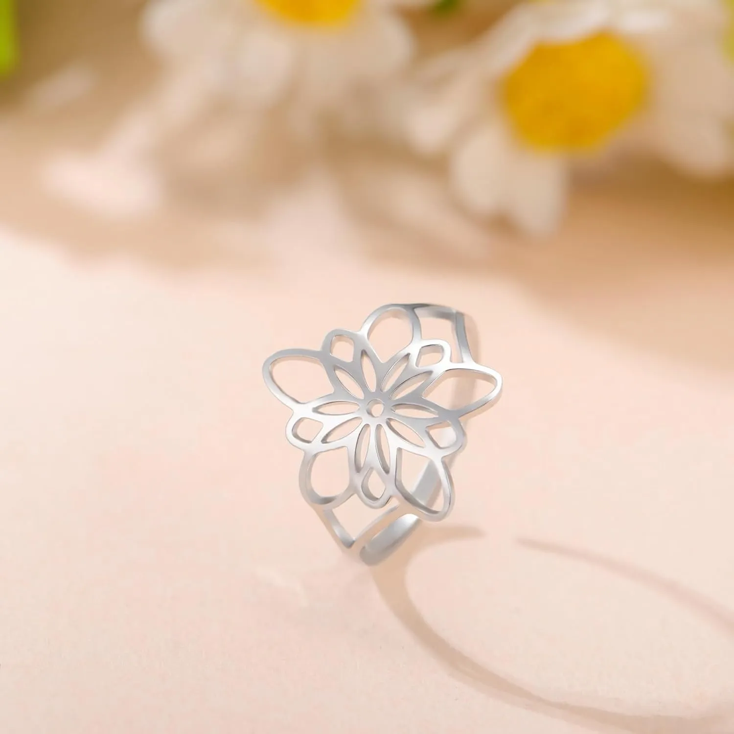 Amaxer Bohemian Filigree Flower Ring for Women Stainless Steel Cute Casual Finger Rings