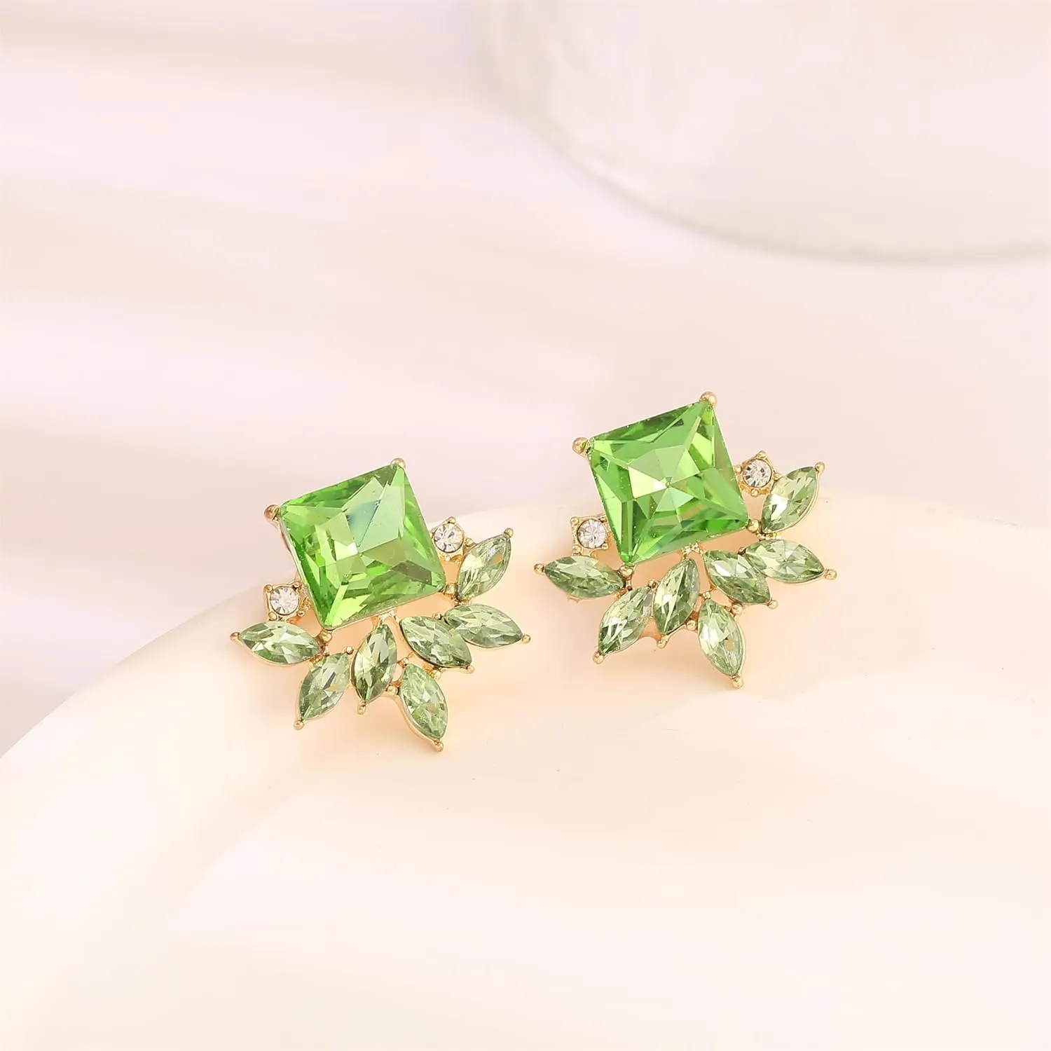 ATIMIGO Vintage Rhinestone Crystal Cluster Drop Earrings Art Deco Hypoallergenic Earrings for Women Wedding Bridal Prom Formal