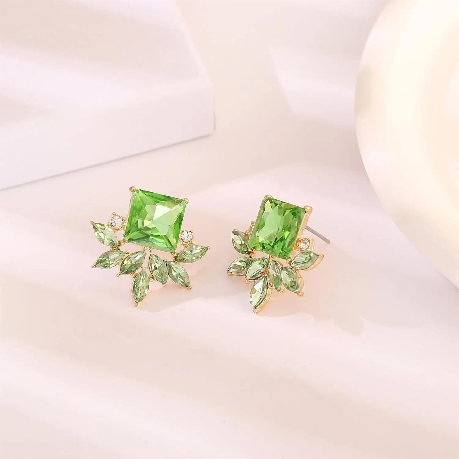 ATIMIGO Vintage Rhinestone Crystal Cluster Drop Earrings Art Deco Hypoallergenic Earrings for Women Wedding Bridal Prom Formal
