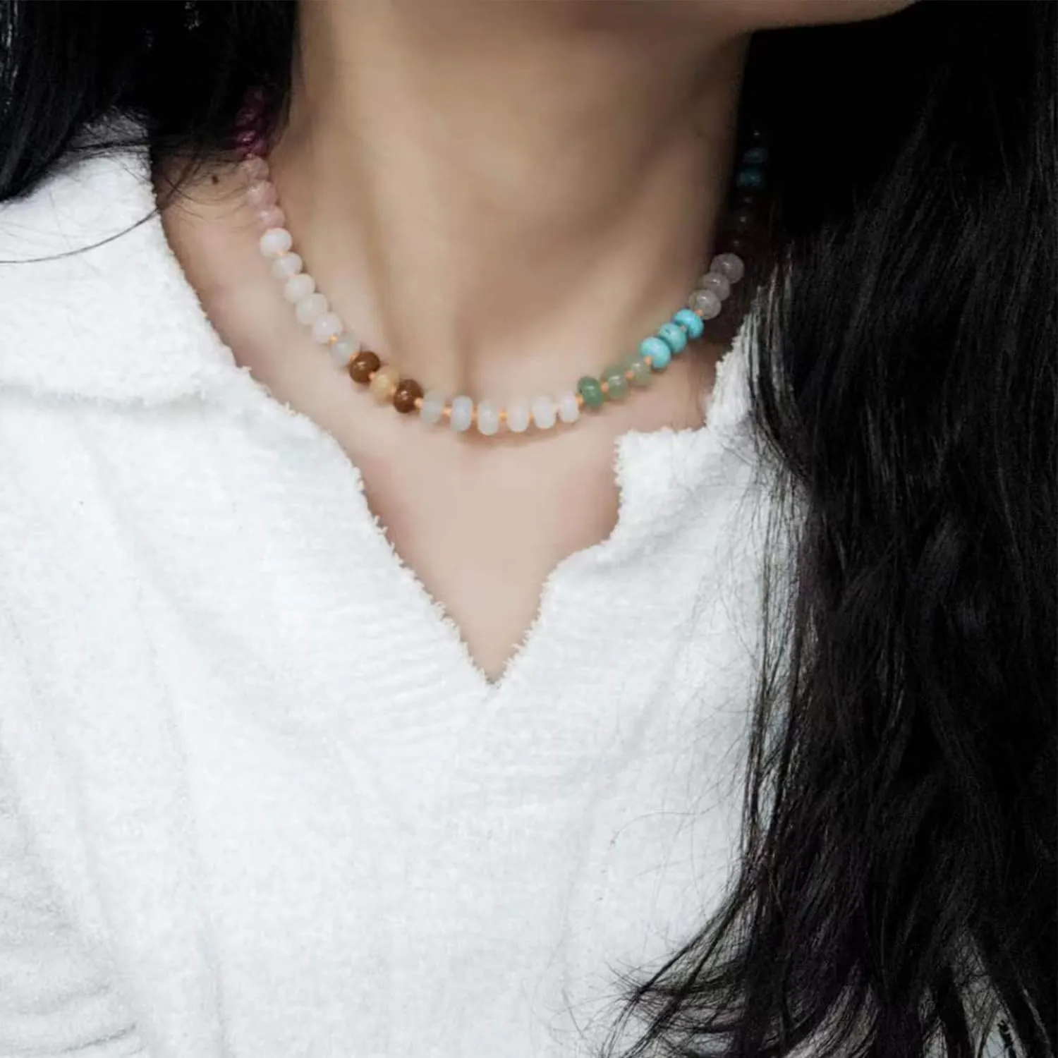 Boho Natural Stone Beaded Necklace for Women Beaded Gemstone Necklace Colorful Beads Rainbow Choker Necklace 14K Gold Plated Circular Buckle Surfer Beach Necklace Summer Necklace Ocean Jewelry Gift for Women