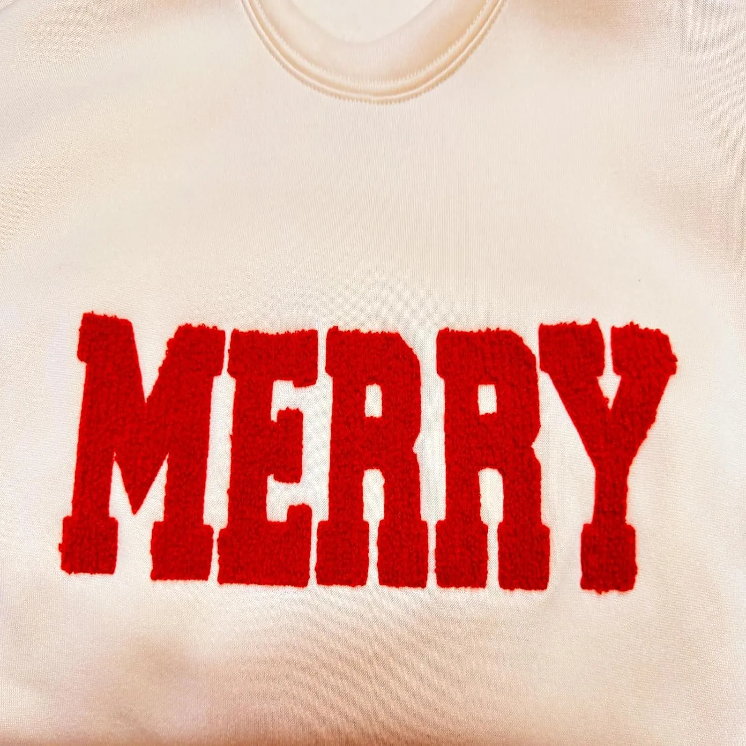 Christmas Sweatshirts for Women Oversized Fashion Graphic Merry Letter Shirt Long Sleeve Crewneck Pullover Xmas Tops