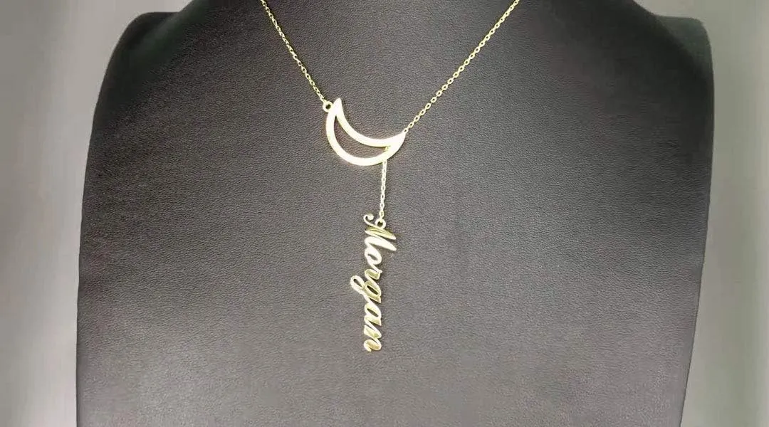 DayOfShe Personalized Butterfly Necklaces with Name Plate Custom Gold Butterfly Choker Name Necklaces Birthday Gifts for Women Girlfriend