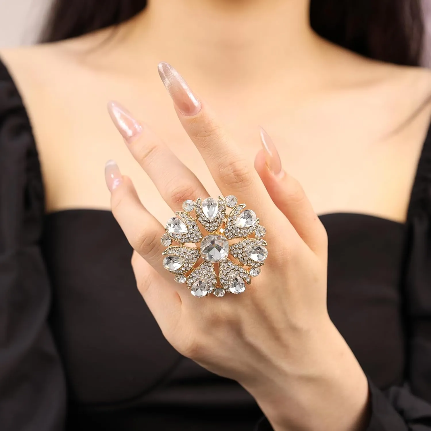 Elegant Big Crystal Ring for Women Gold Stacking Pearl Rhinestone Flower Rings Open Finger Adjustable Crystal Statement Ring Jewelry for Bridal Wedding