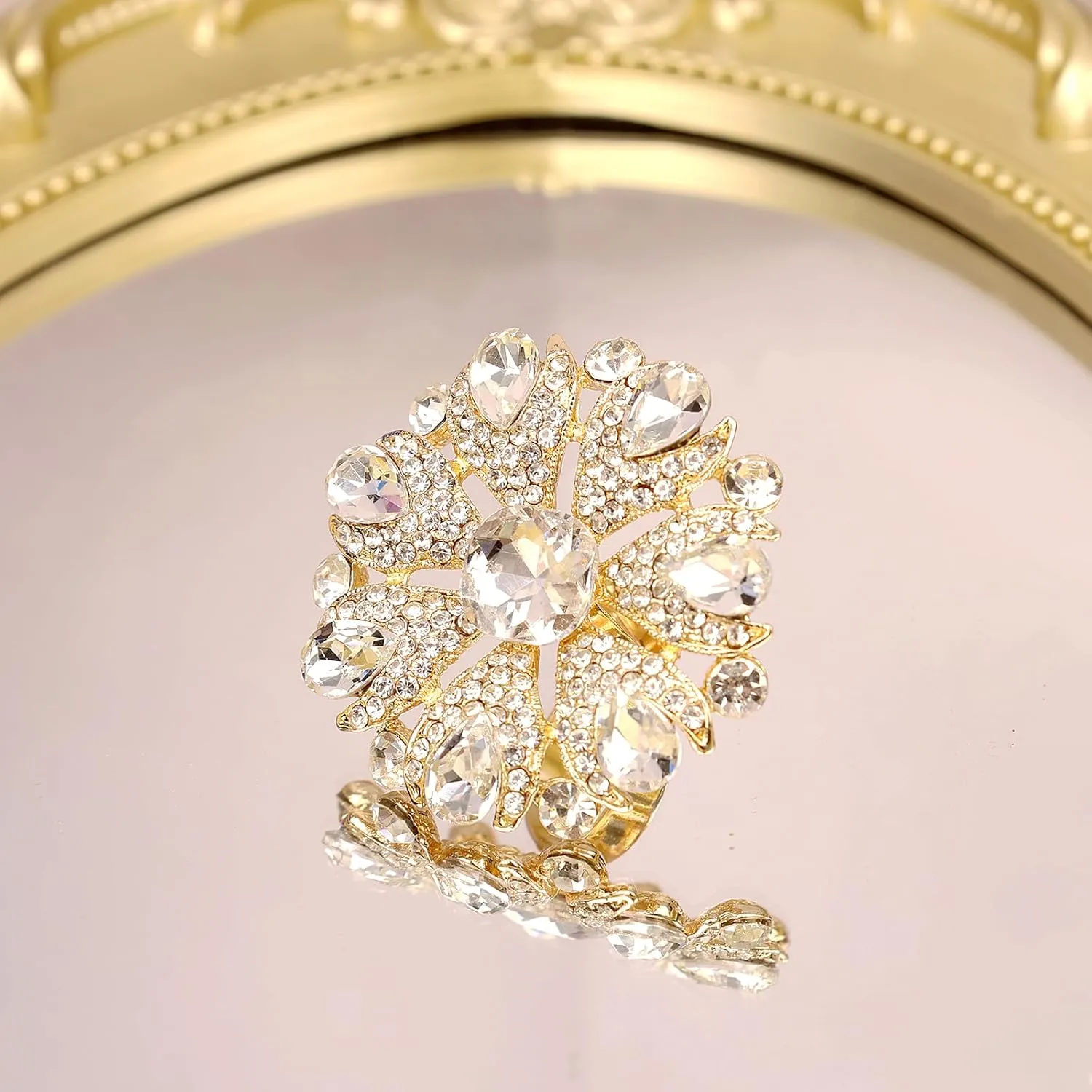 Elegant Big Crystal Ring for Women Gold Stacking Pearl Rhinestone Flower Rings Open Finger Adjustable Crystal Statement Ring Jewelry for Bridal Wedding