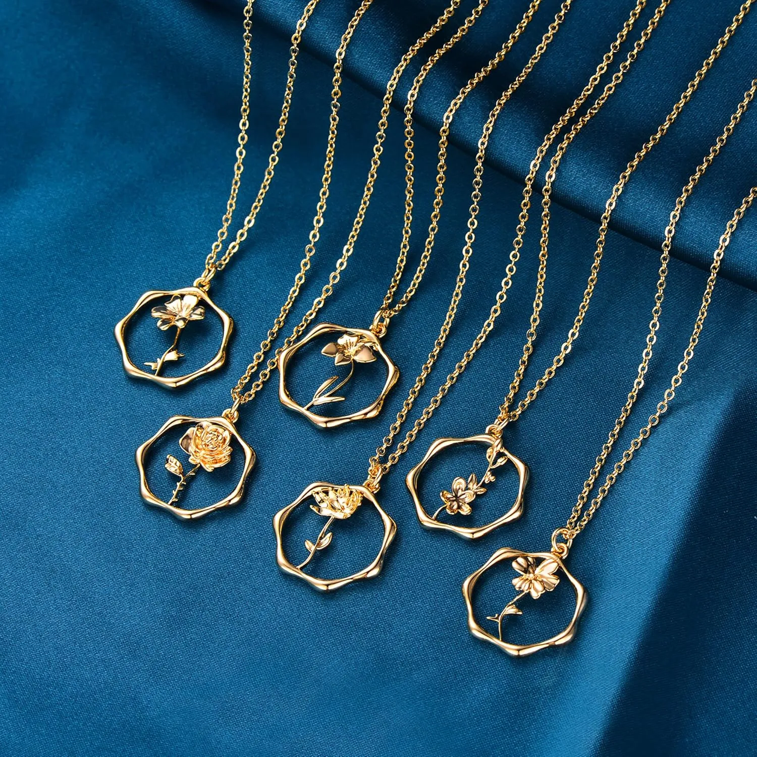 Gold Necklace for Women Layered Birth Flower Necklaces 18K Gold Plated Custom Birth Month Floral Necklaces Paperclip Chain Necklace Women Anniversary Birthday Gifts for Women