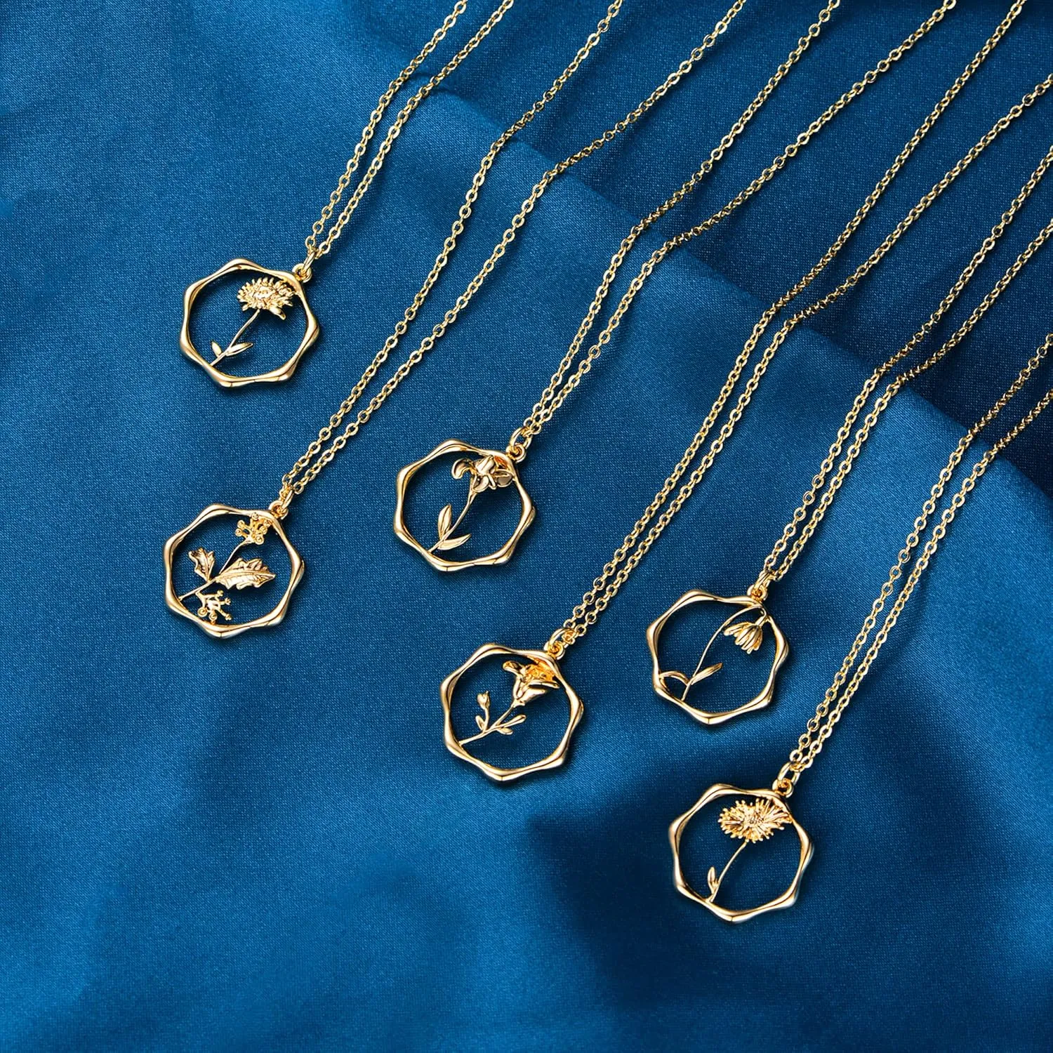 Gold Necklace for Women Layered Birth Flower Necklaces 18K Gold Plated Custom Birth Month Floral Necklaces Paperclip Chain Necklace Women Anniversary Birthday Gifts for Women