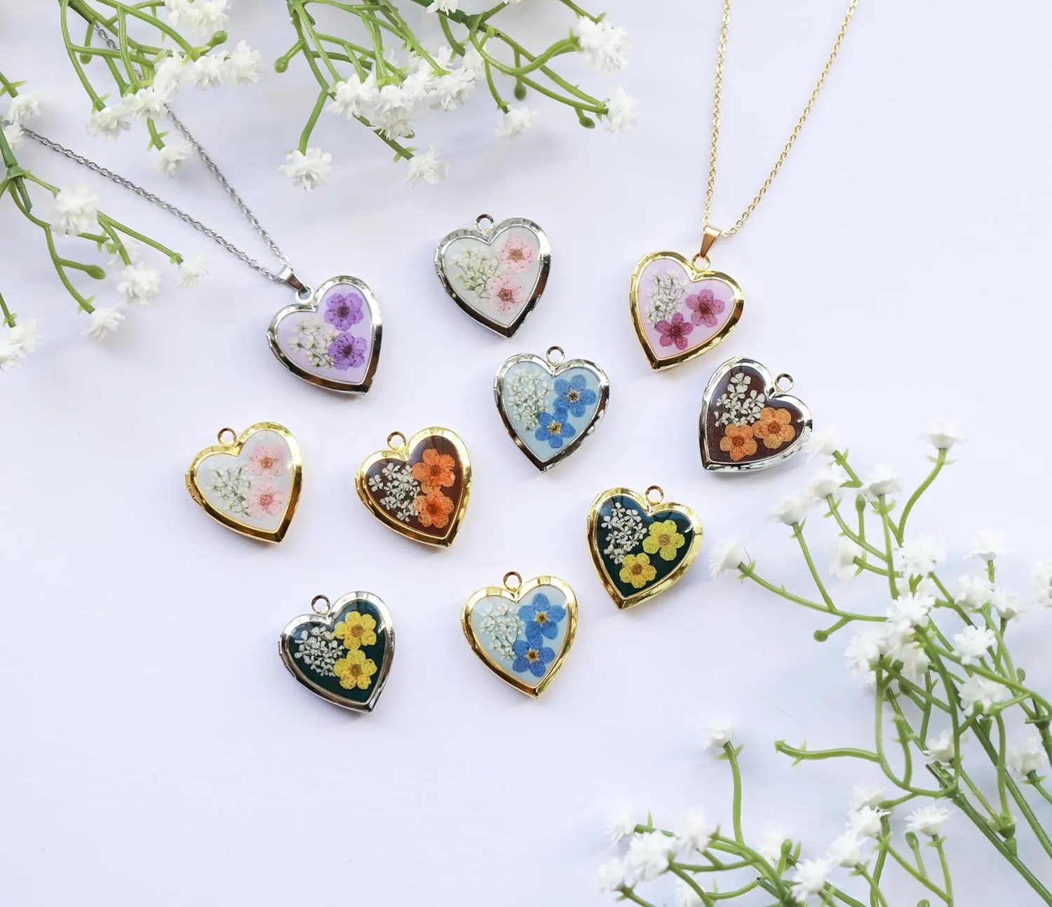 Handmade Heart Shaped Dried Pressed Forget Me Not Flower Photo Locket Pendant Necklace (Gold, Yellow Flower on Dark Green)