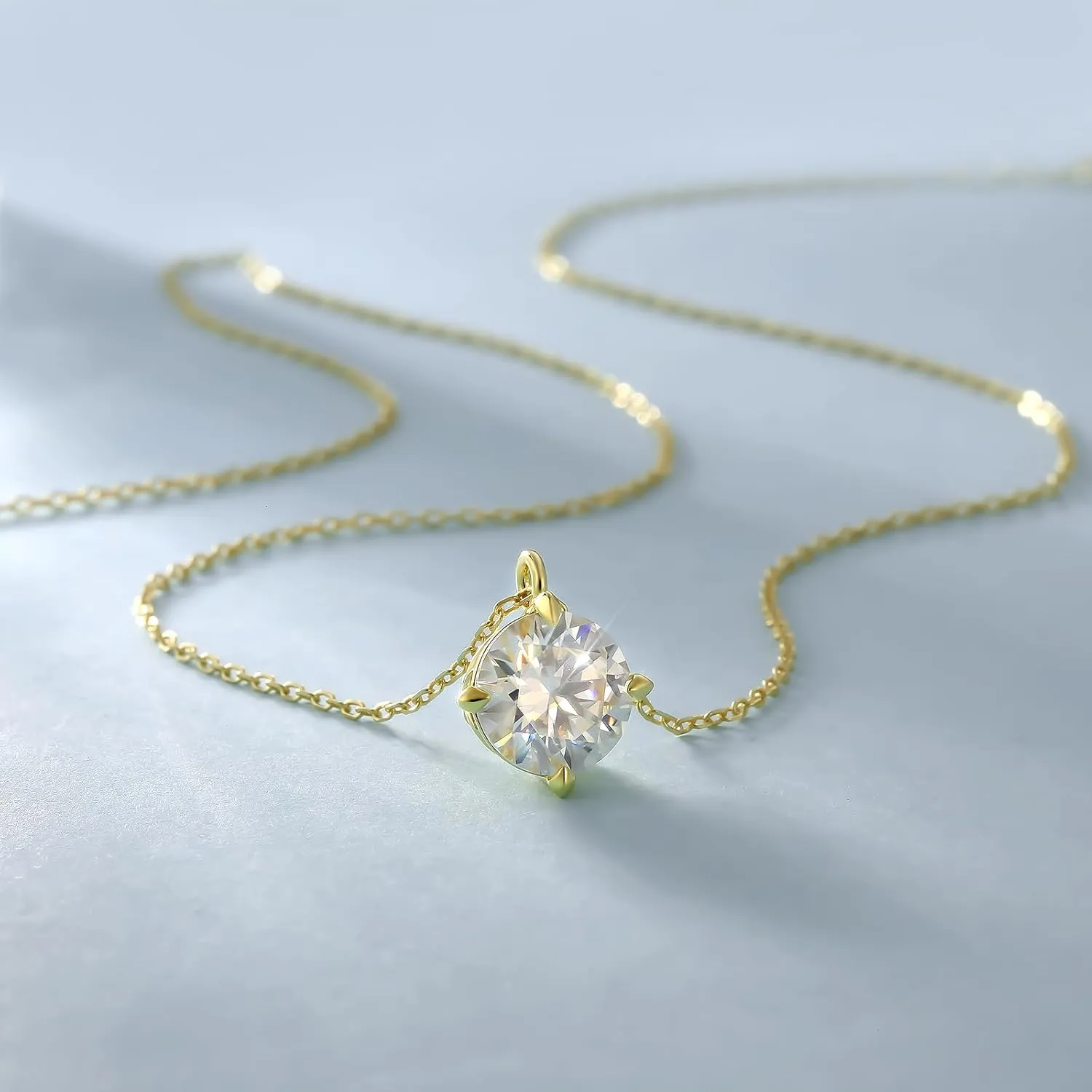 KRKC Moissanite Pendant Necklace for Women, 0.5CT/1CT/2CT/3CT/4CT Lab Created Diamond Solitaire Pendant, VVS1 Clarity D Color, Adjustable 14K White Gold Plated S925 Sterling Silver Chain, Jewelry Gift for Anniversary Valentines Christmas Day