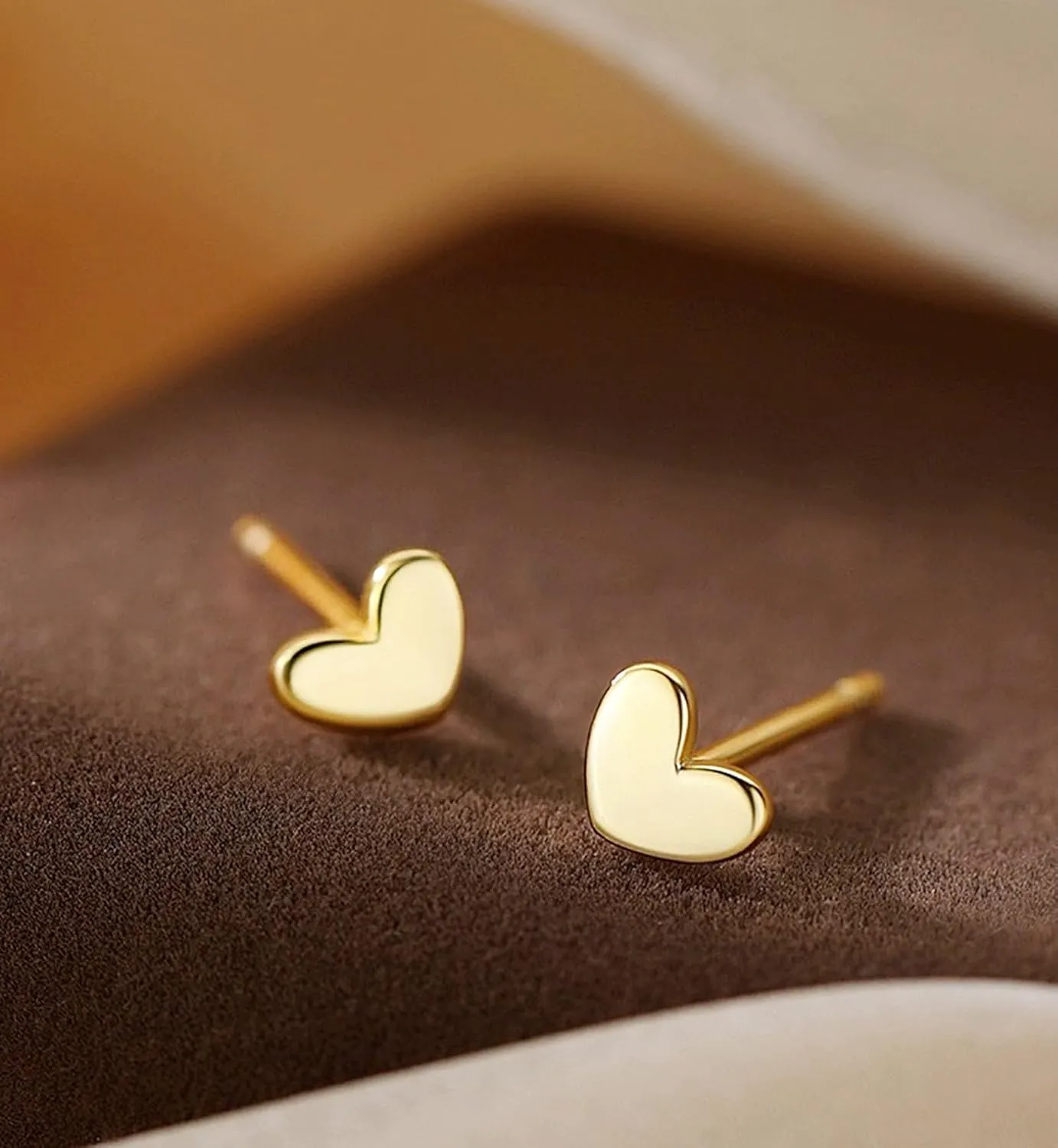Mini Heart Stud Earrings, Hypoallergenic Tiny Small Cartilage Tragus Stud Earrings for Women Silver/Gold