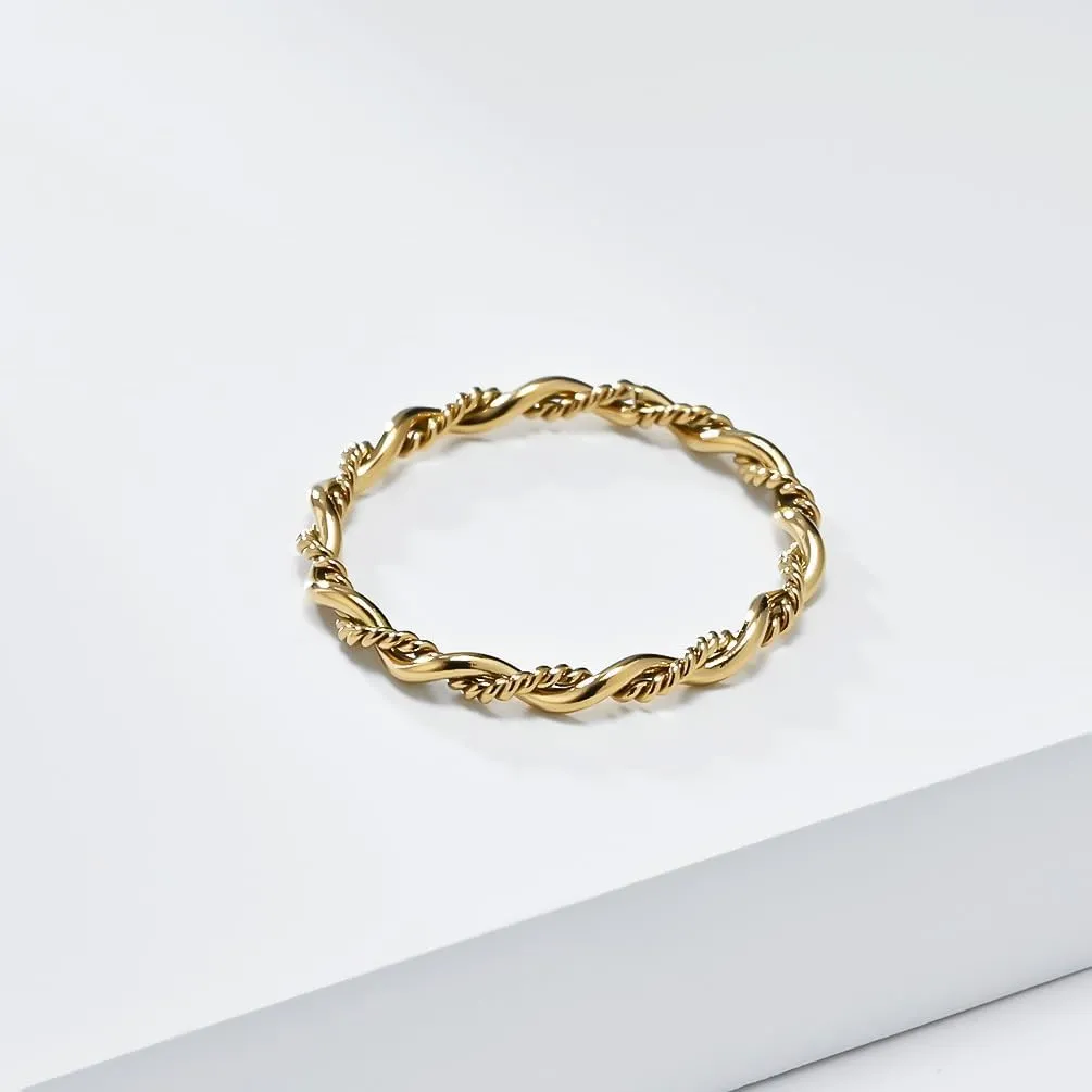 Personalized Twist Round Thread Double Strand Braided 18k Gold Plating Titanium Steel Rings for Women Elegant Stainless steel Stackable Ladies Ring