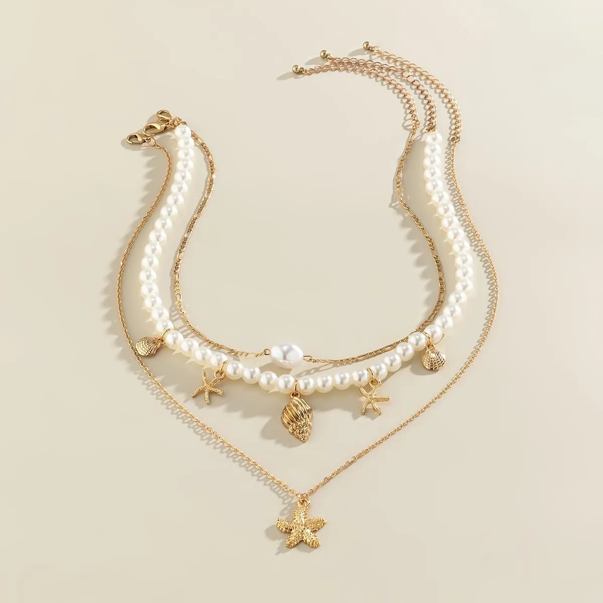Shell Necklace for Women,Layered Gold Seashell Starfish Necklaces Dainty Pearl Summer Necklaces Boho Surfer Beach Jewelry Costume Accessories