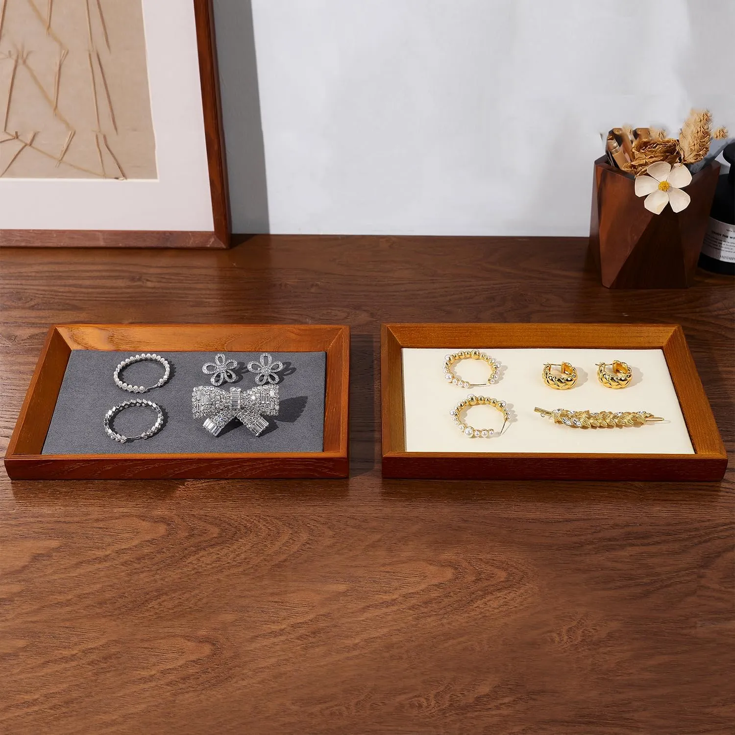 Solid Wood Flat Jewelry Tray, Jewelry Display Tray, Stackable Jewelry Trays Jewelry Drawer Organizer Tray Drawer Dresser Nightstand Organizer, Microfiber Valet Tray(Creamy-White, Medium)