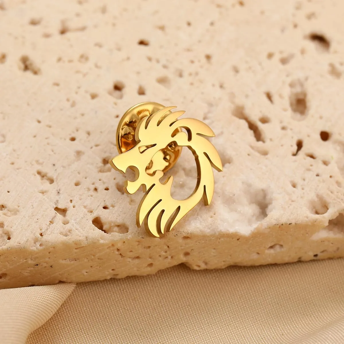 Stainless Steel Animal Creative Crown Lion Brooches for Women and Men