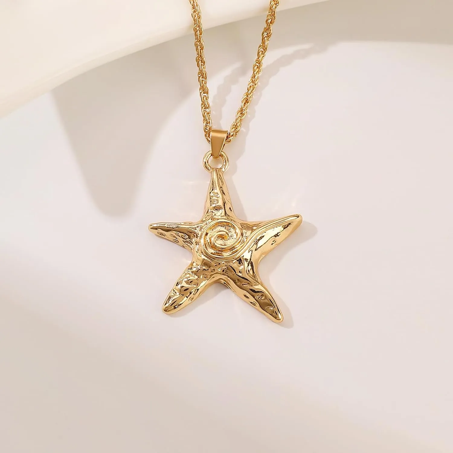 Starfish Necklace for Women Dainty Swirl Summer Beach Ocean Pendant Necklace Stainless Steel Aesthetic Starfish Charm Necklace Trendy Vacation Star Jewelry