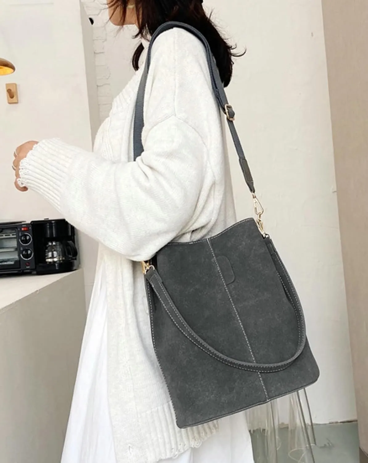 Suede Bucket Bag for Women 2024 Fall Fashion Suede Work Tote Bag Suede Crossbody Bag Brown Suede Handbag