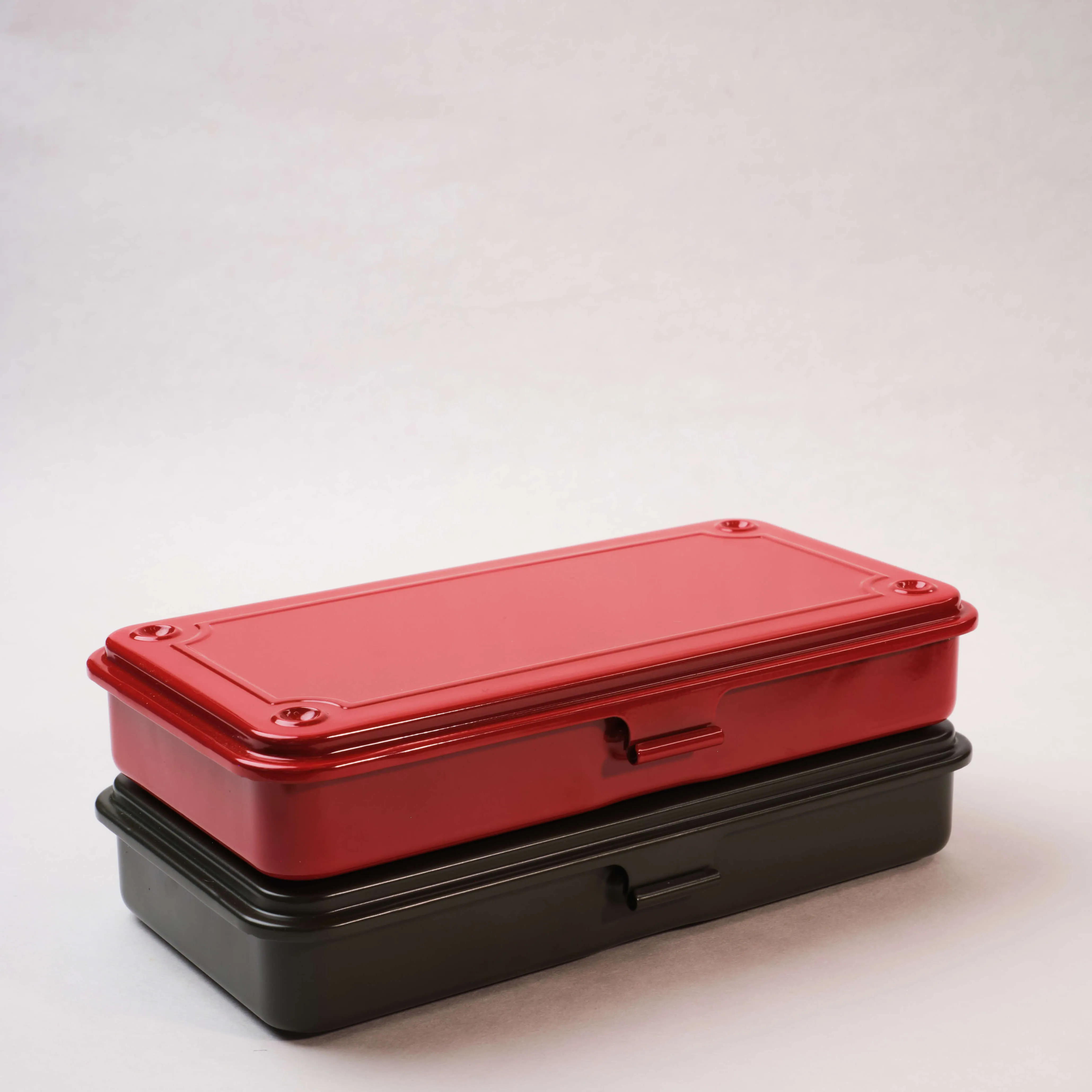 Optimized Title: TOYO T-192 BK Trunk-Shaped Toolbox - Durable Black Storage Solution for Tools and Accessories
