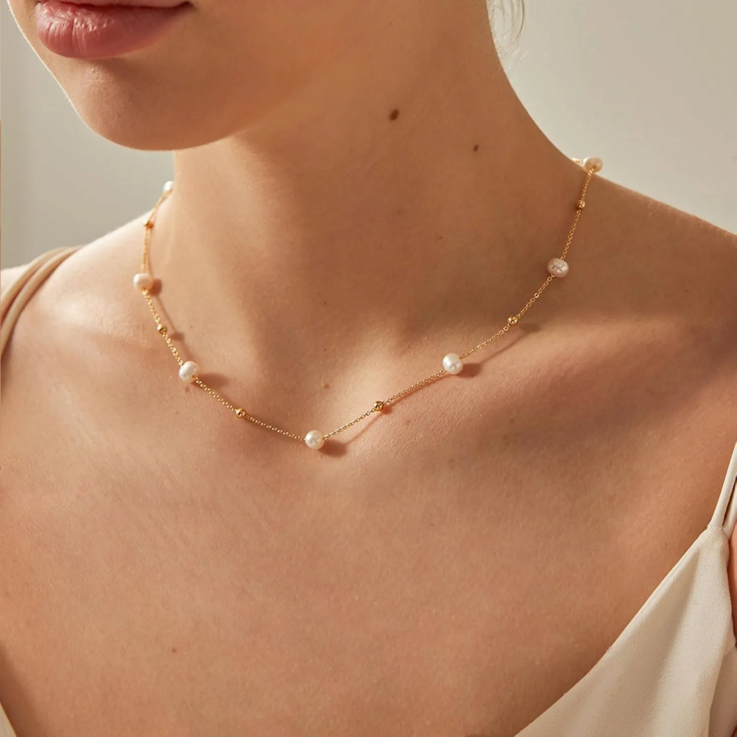 VRIUA Pearl Necklaces for Women - 14k Gold Plated Dainty Gold Pearl Necklace Simple Everyday Minimalist Necklaces for Women