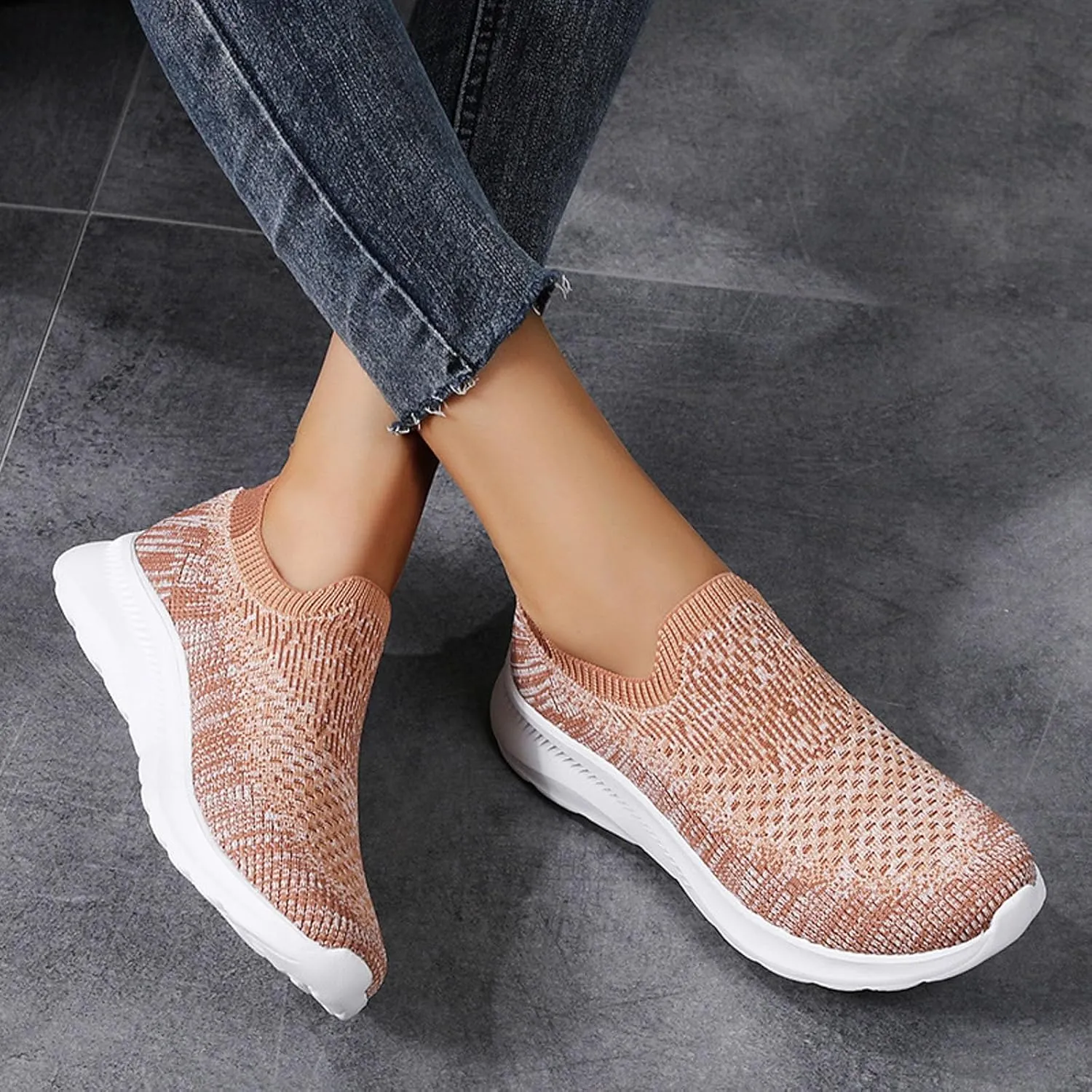 Walking Shoes Women Slip On Knit Mesh Running Sneakers Lightweight Breathable Non-Slip Casual Comfort Sports Shoes