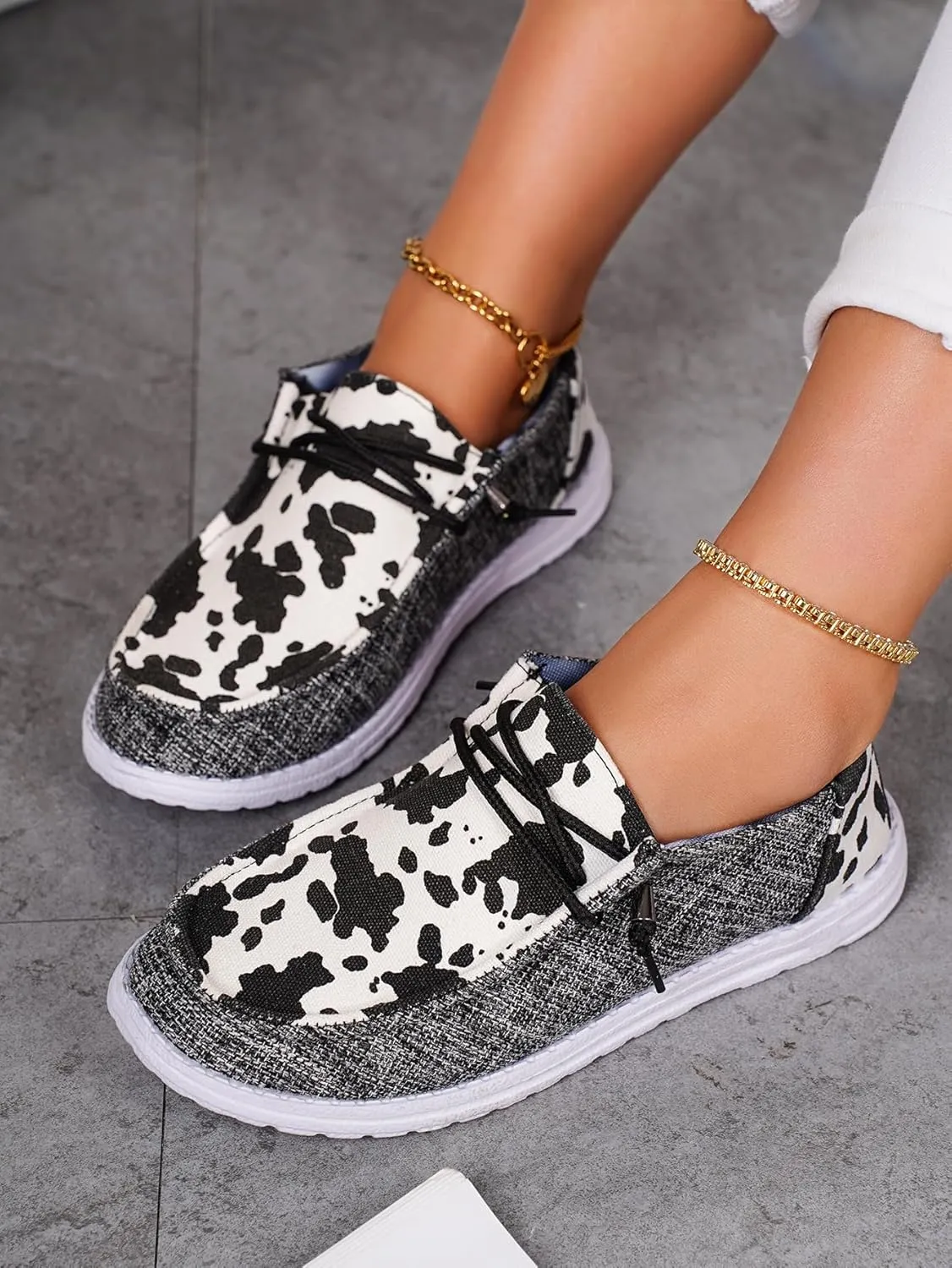 Women's Cow Pattern Canvas Loafers Elastic Strips Closure Slip-on Sneakers Comfort Easy-Walk Boat Shoes Ultralight Breathable Casual Sports Shoes for Women/Men Adults/Teenagers, Couple Shoes, Grey